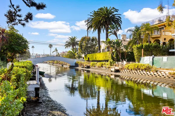 $9,500 | 416 Sherman Canal, Venice, CA 90291