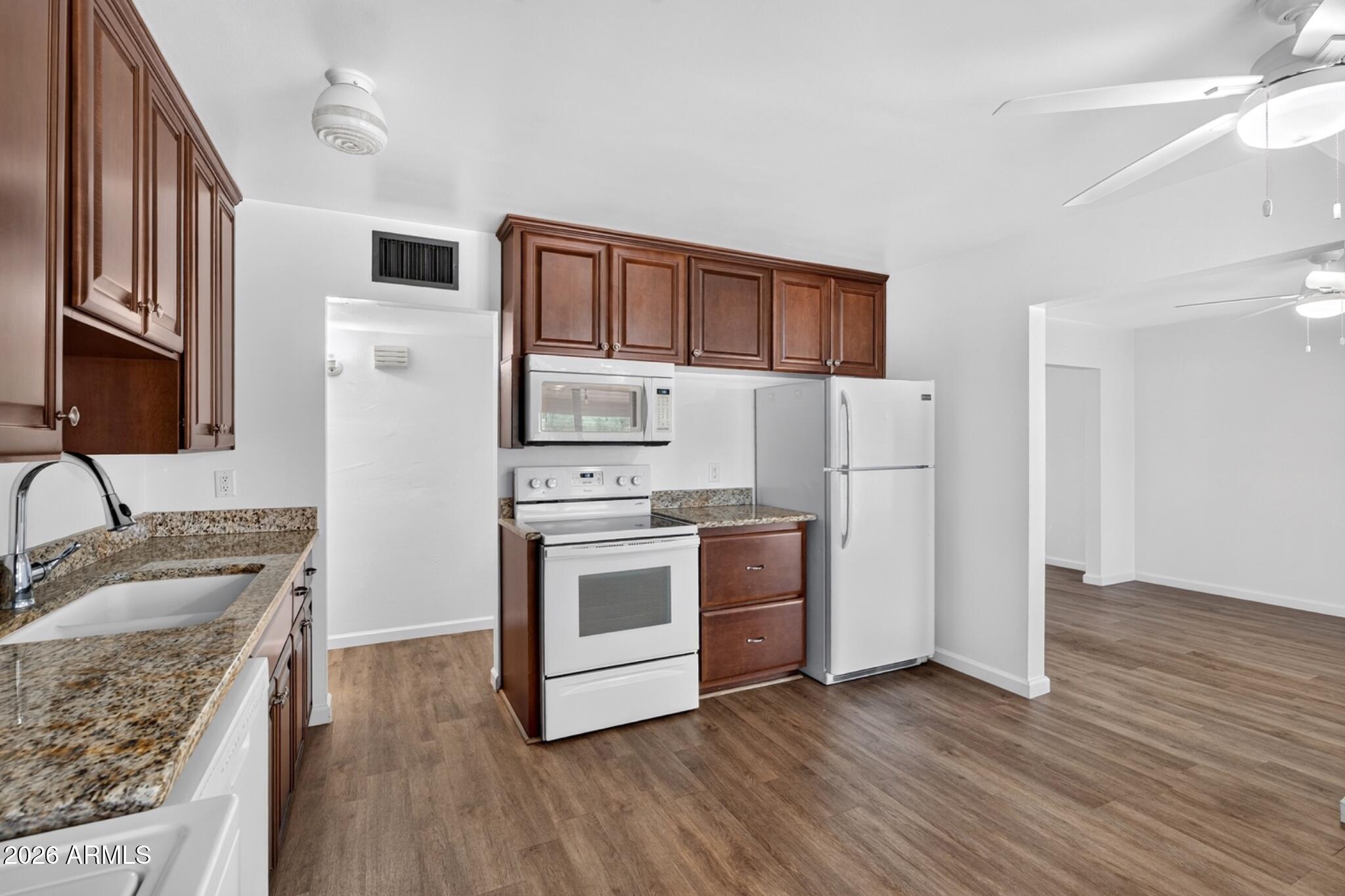 1711 South Roberts Road Tempe, AZ 85281 - Photo 9 of 36