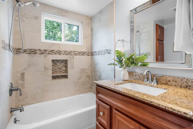 $989,000 | 187 Miramonte Drive, Moraga, CA 94556