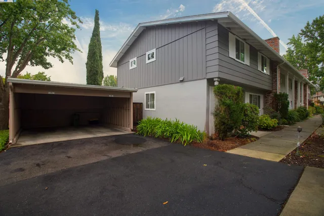 $989,000 | 187 Miramonte Drive, Moraga, CA 94556