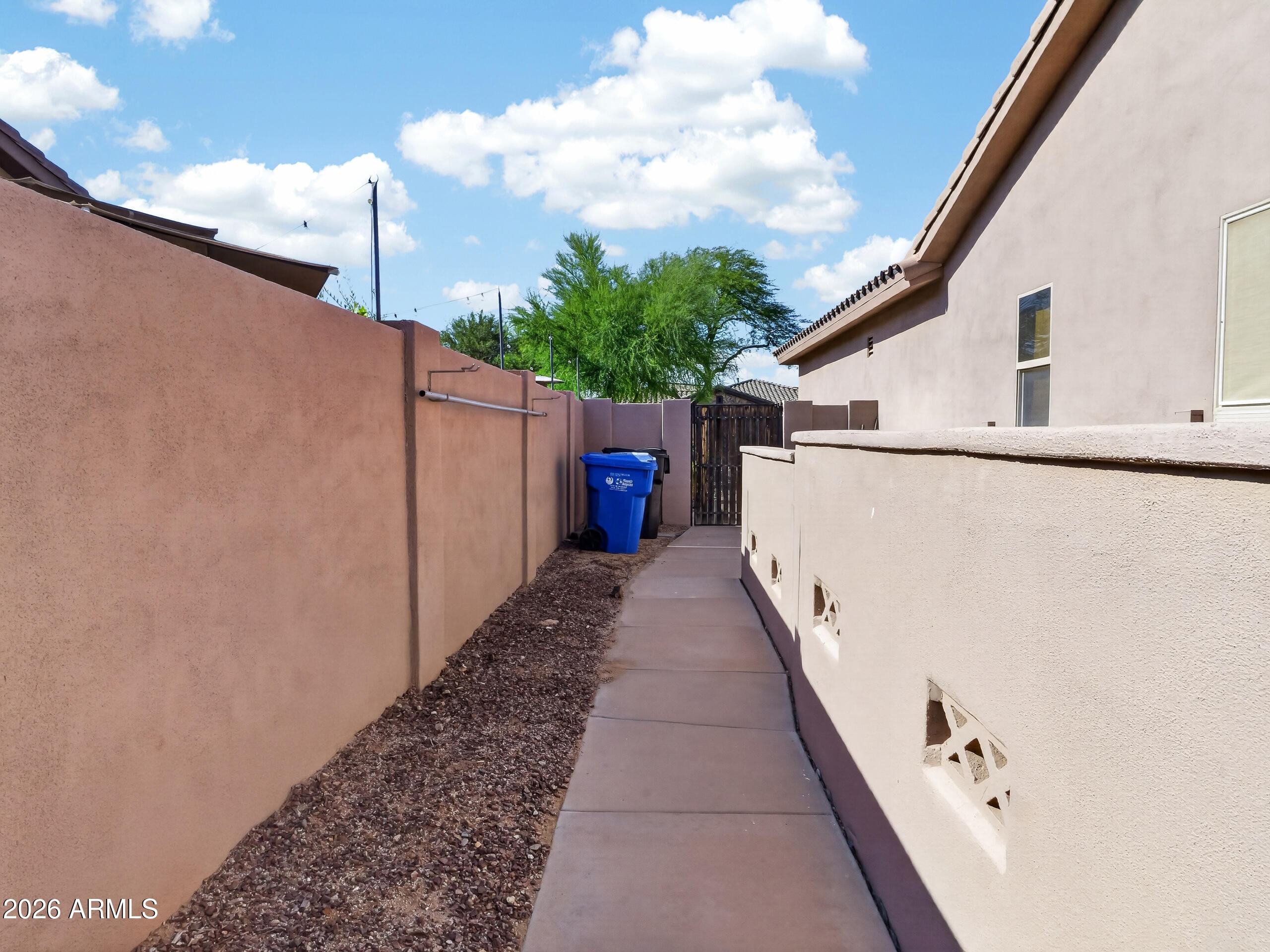 1915 East Latona Road Phoenix, AZ 85042 - Photo 38 of 48