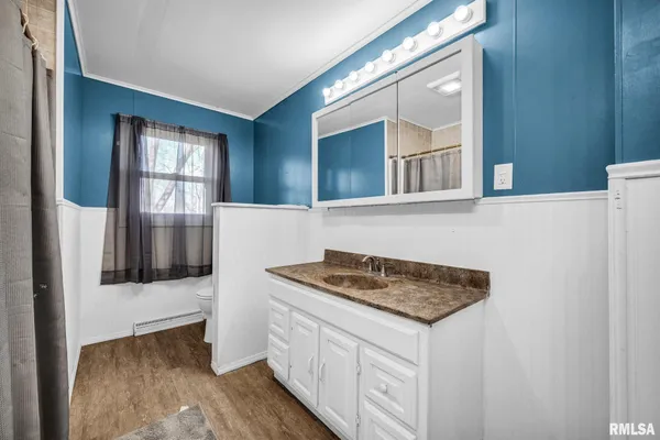 $199,900 | 22588 North Creek Road, Canton, IL 61520