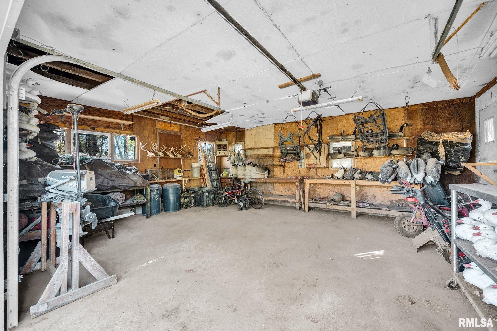 22588 North Creek Road Canton, IL 61520 - Photo 27 of 49