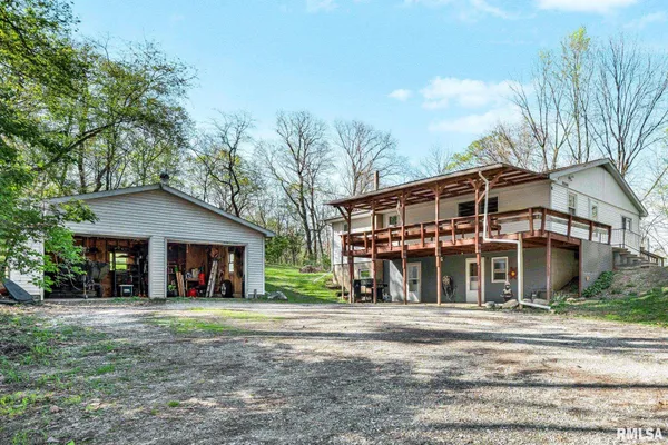$199,900 | 22588 North Creek Road, Canton, IL 61520