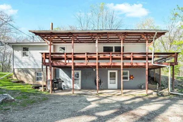 $199,900 | 22588 North Creek Road, Canton, IL 61520