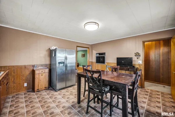 $199,900 | 22588 North Creek Road, Canton, IL 61520