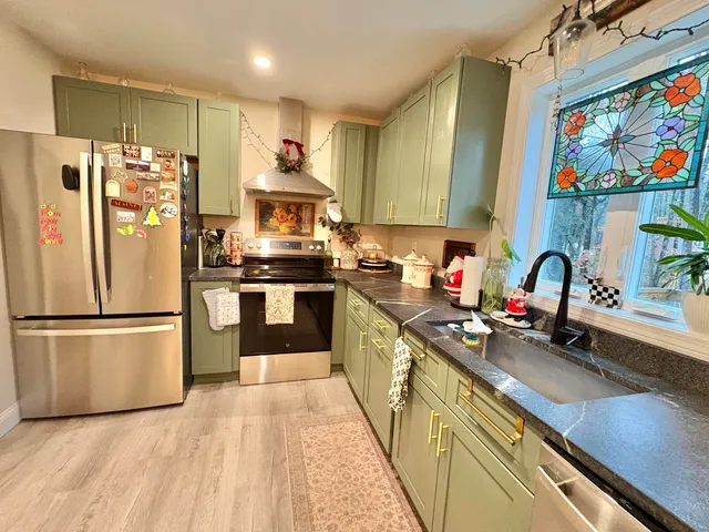 $450,000 | 107 Sequoia Lane, Waterboro, ME 04061