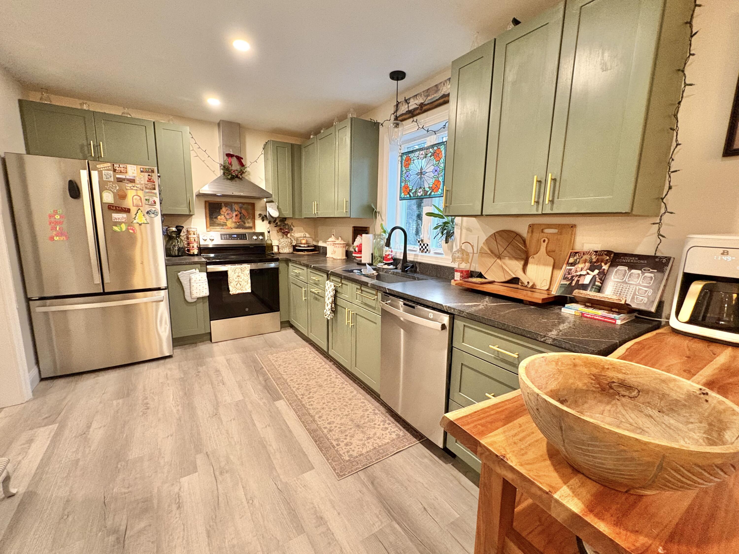 107 Sequoia Lane Waterboro, ME 04061 - Photo 19 of 50 Kitchen