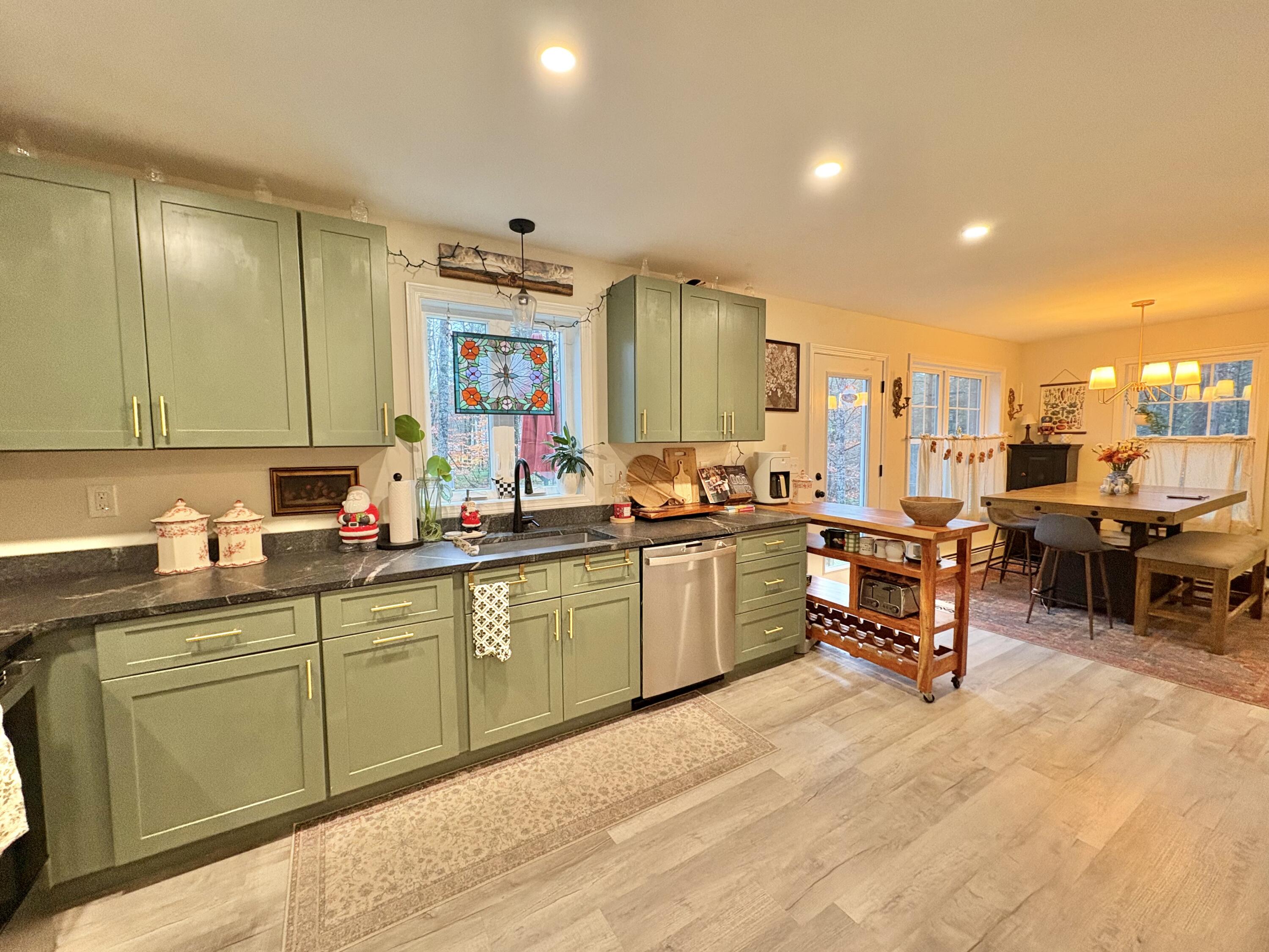 107 Sequoia Lane Waterboro, ME 04061 - Photo 20 of 50 Kitchen