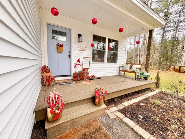 $450,000 | 107 Sequoia Lane, Waterboro, ME 04061