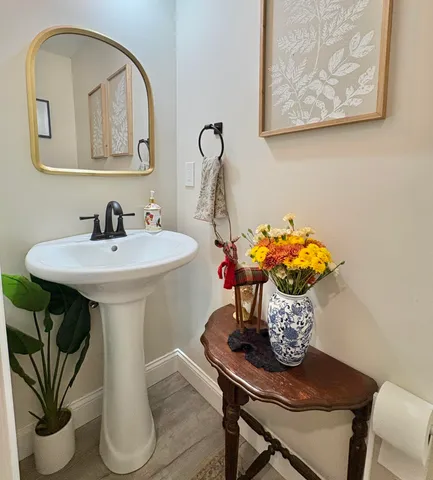 $450,000 | 107 Sequoia Lane, Waterboro, ME 04061