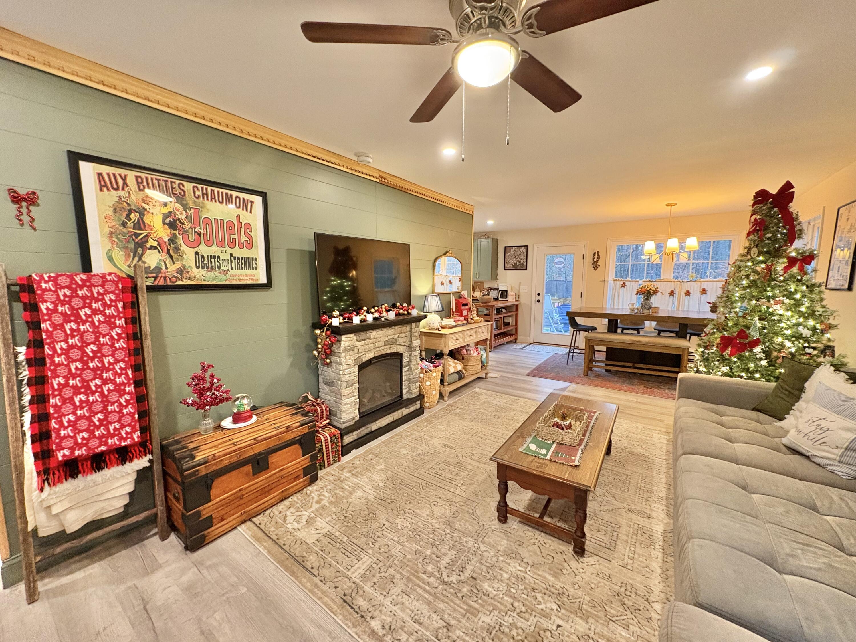 107 Sequoia Lane Waterboro, ME 04061 - Photo 4 of 50 Living room