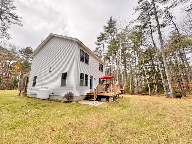 $450,000 | 107 Sequoia Lane, Waterboro, ME 04061