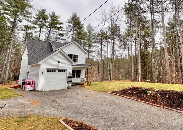 $450,000 | 107 Sequoia Lane, Waterboro, ME 04061