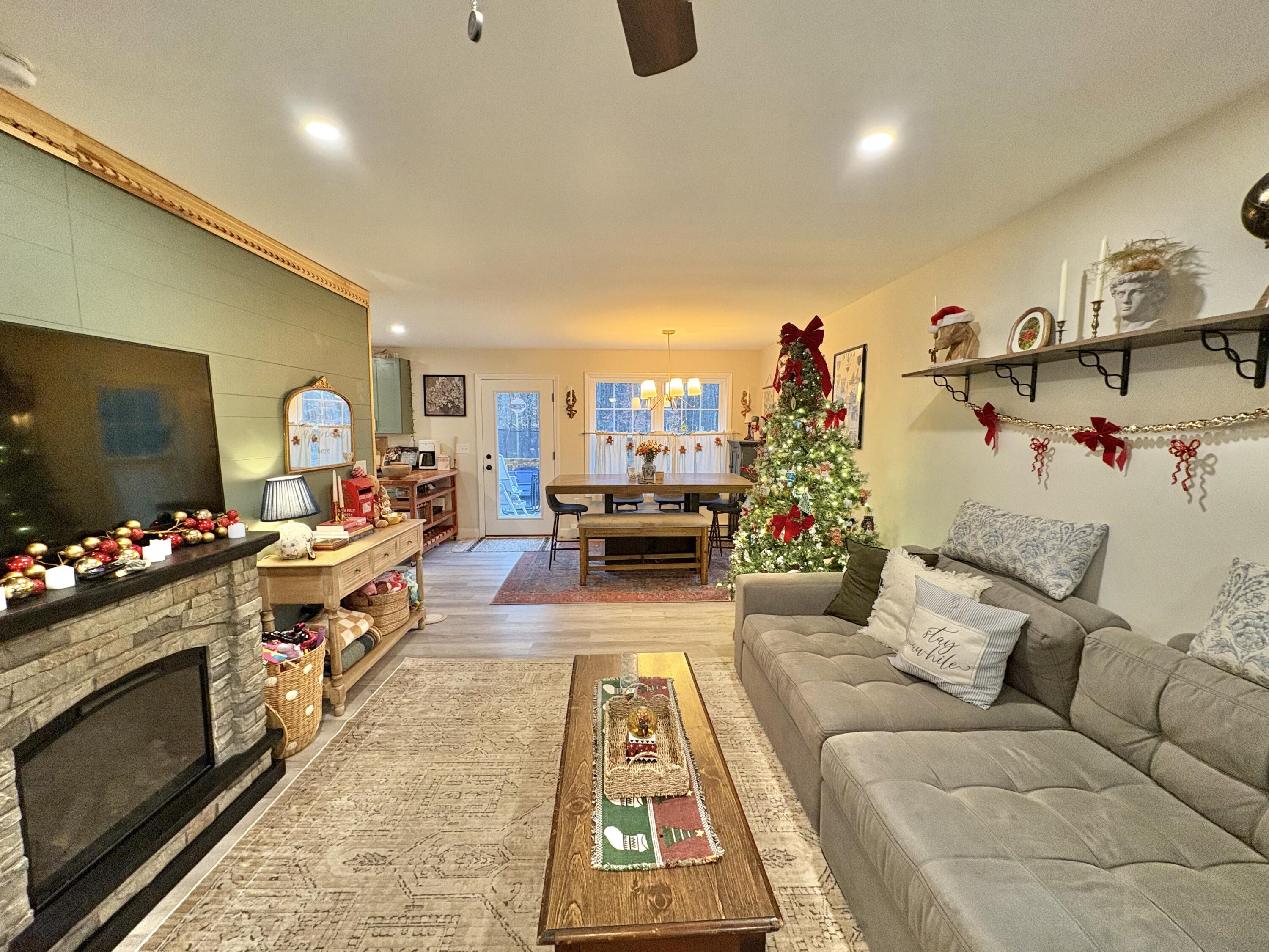 107 Sequoia Lane Waterboro, ME 04061 - Photo 7 of 50 Living room