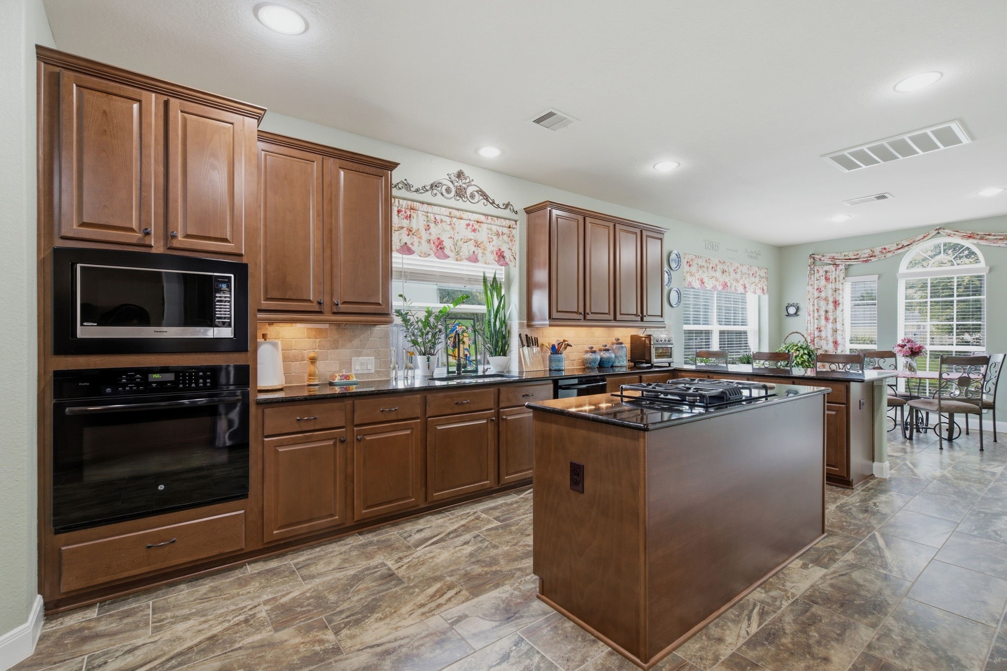 3298 Explorer Way Conroe, TX 77301 - Photo 15 of 43 GREAT FOR ENTERTAINING