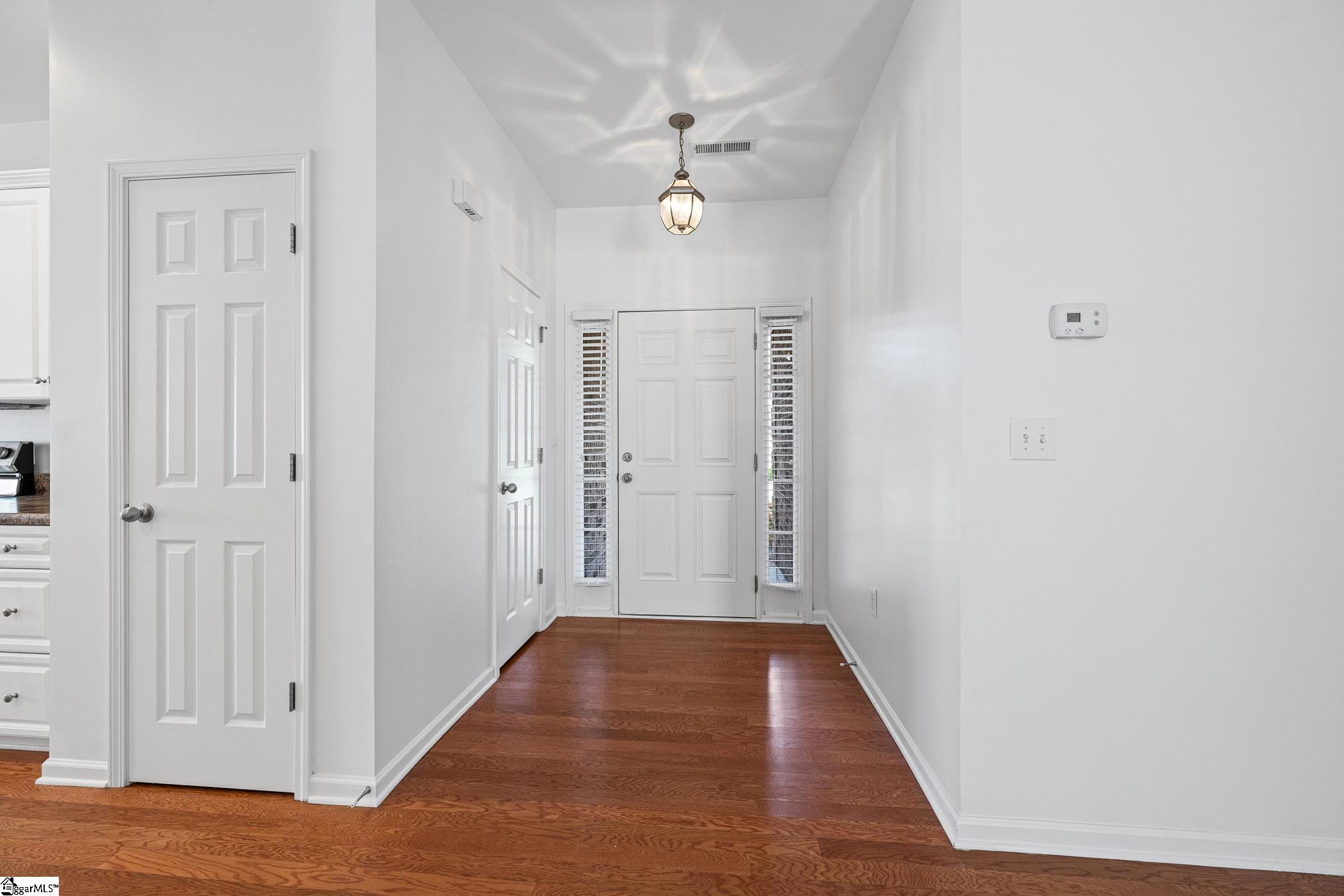 395 Sandpiper Drive Boiling Springs, SC 29316 - Photo 5 of 43