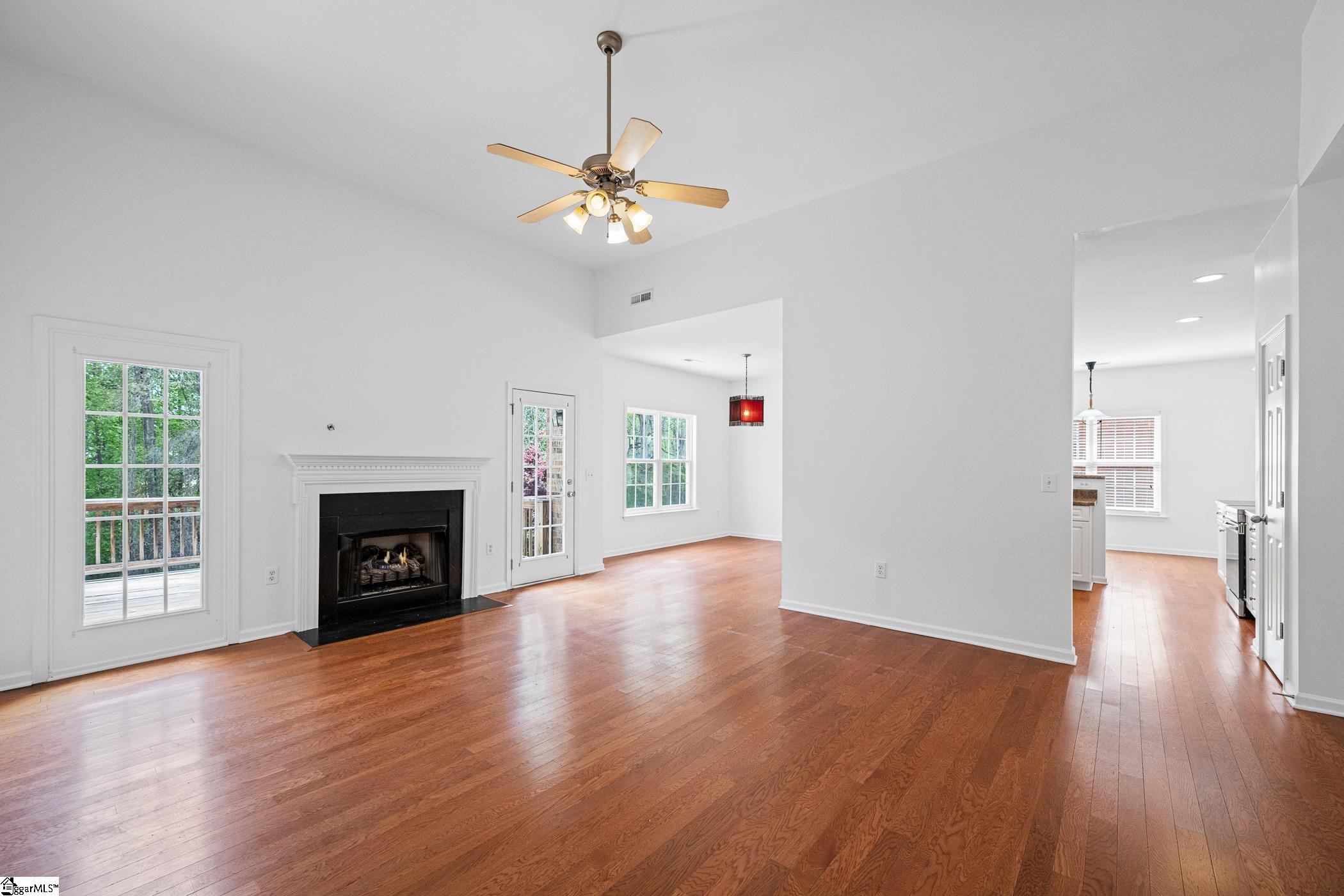 395 Sandpiper Drive Boiling Springs, SC 29316 - Photo 7 of 43