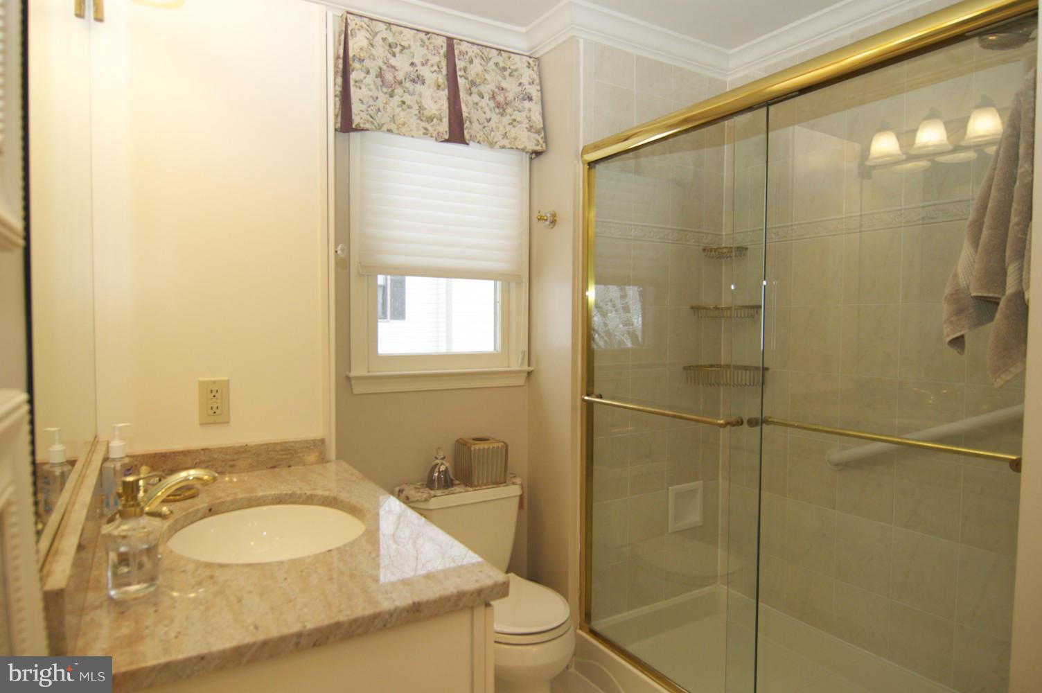 10701 Margate Road Silver Spring, MD 20901 - Photo 19 of 30 Fine woodwork, granite, shower/tub & flr retiled