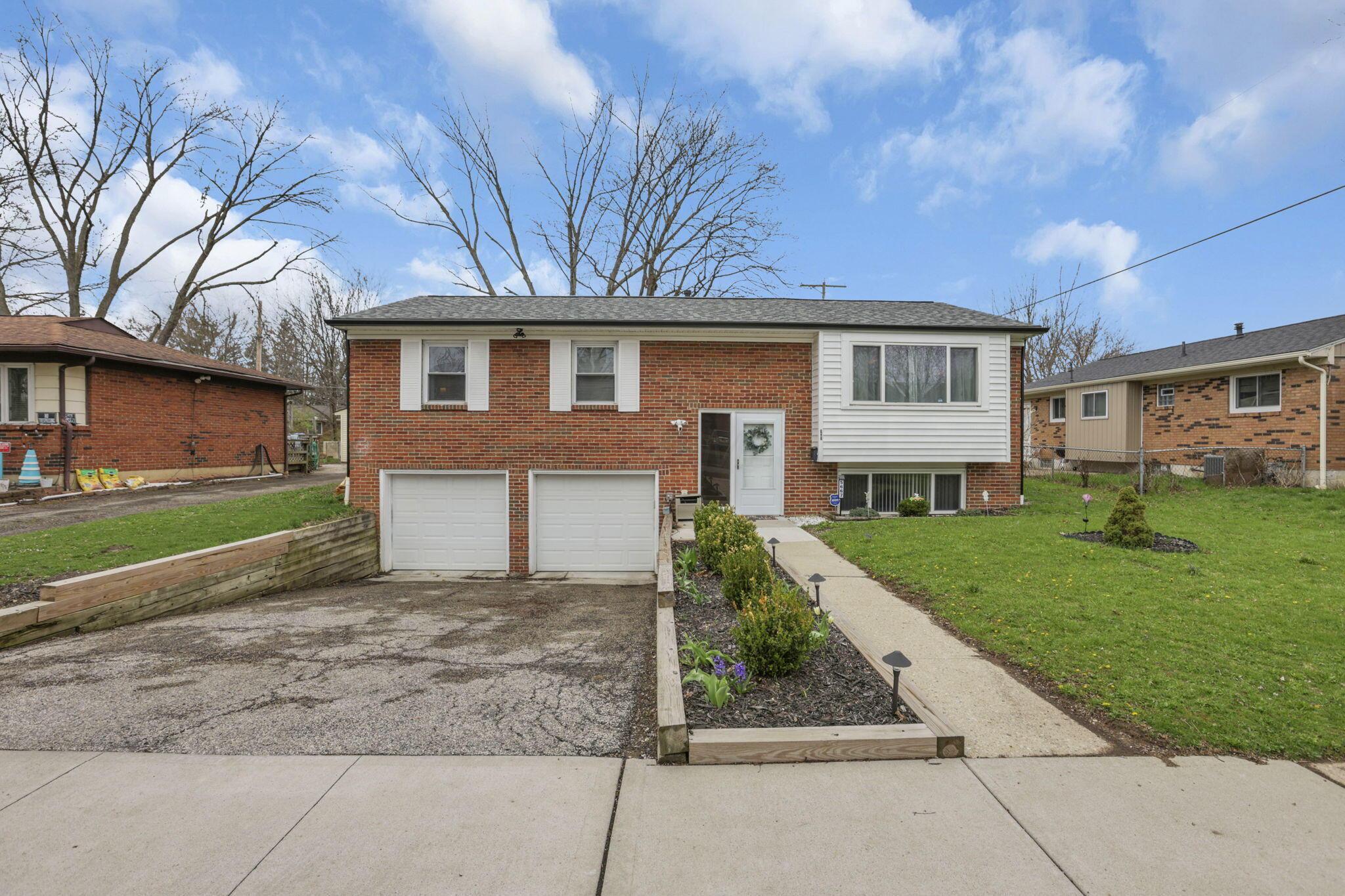 5667 Roche Drive Columbus, OH 43229 - Photo 5 of 36