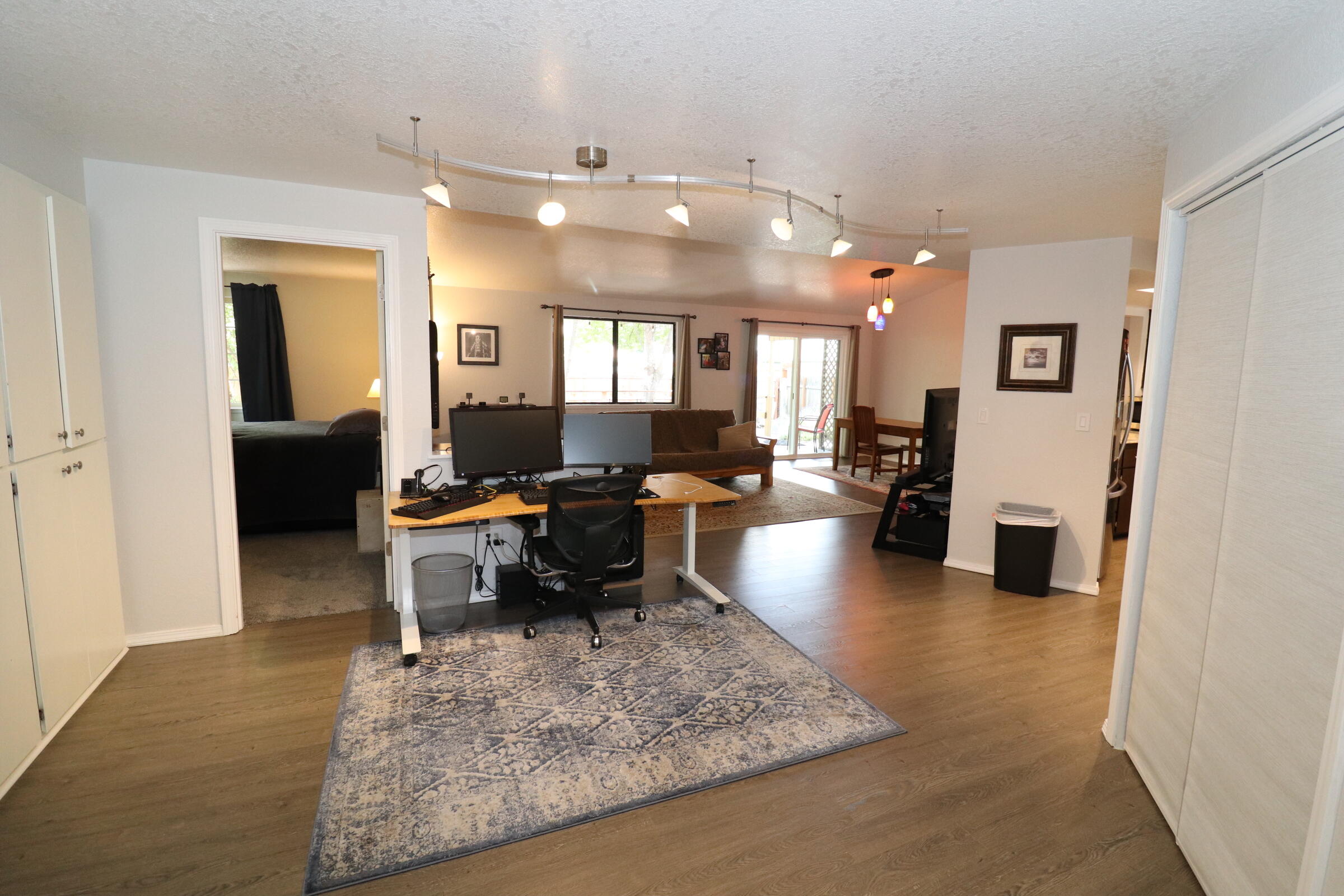 2923 Aldersgate Road Medford, OR 97504 - Photo 14 of 35 IMG_1635