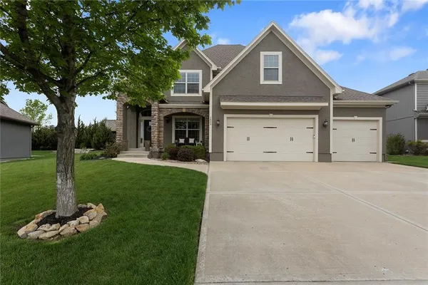 $599,000 | 1809 Northeast Parks Summit Blvd., Lee's Summit, MO 64064