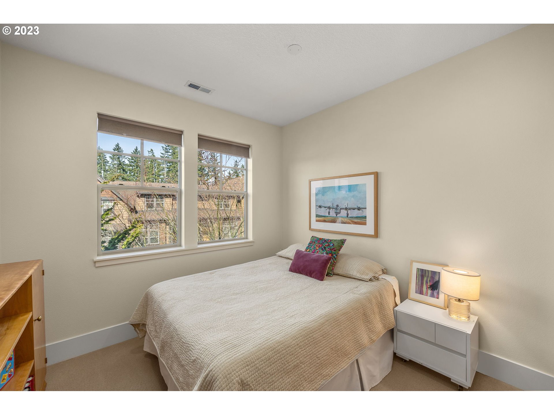 10090 Southwest Morrison Street Portland, OR 97225 - Photo 22 of 32 Gallery Image 22