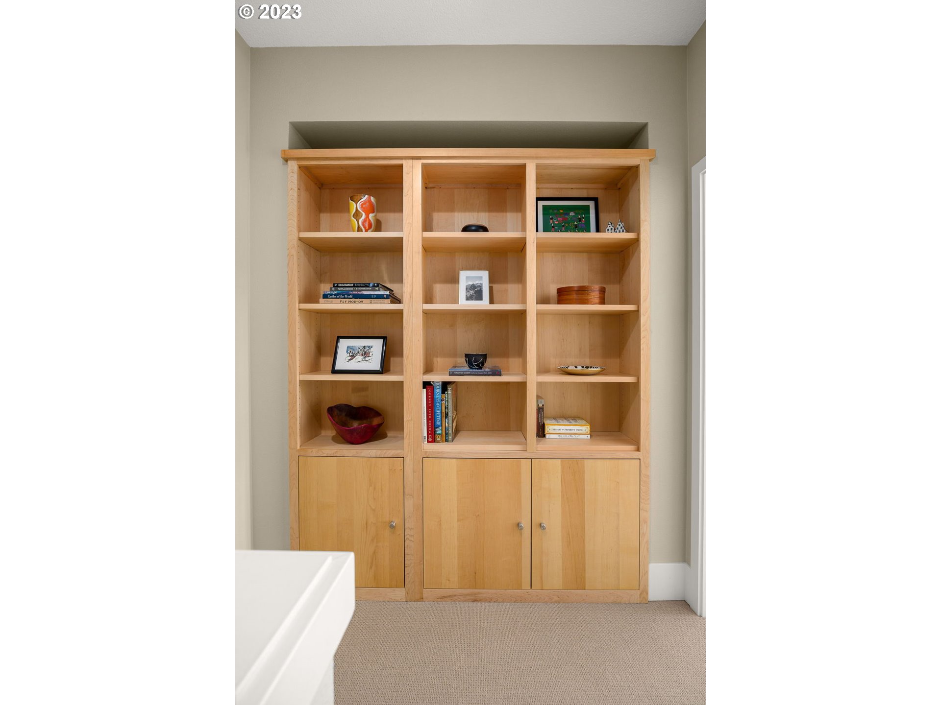 10090 Southwest Morrison Street Portland, OR 97225 - Photo 24 of 32 Gallery Image 24