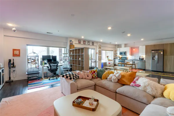 $2,595 | 4361 South Congress Avenue, Unit 314, Austin, TX 78745