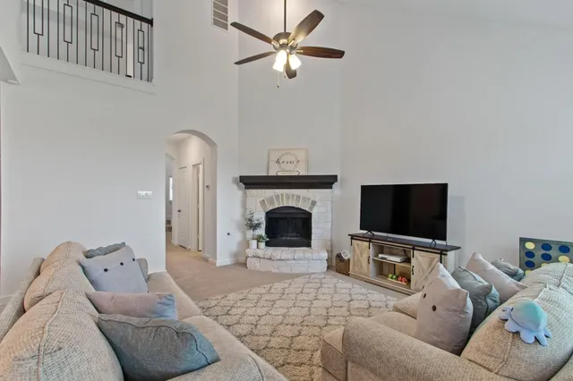 $2,400 | 12335 Summerbrook Drive, Houston, TX 77066