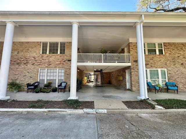 $133,900 | 4040 San Felipe Street, Unit 238, Houston, TX 77027