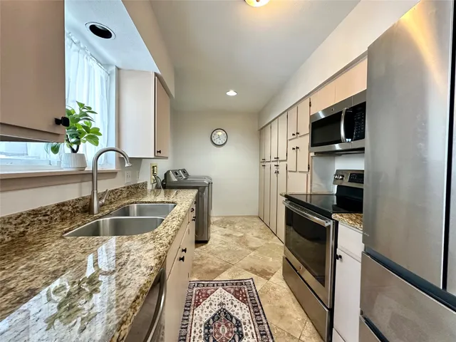 $133,900 | 4040 San Felipe Street, Unit 238, Houston, TX 77027