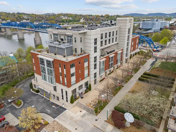$1,325,000 | 99 Walnut Street, Unit 504, Chattanooga, TN 37403