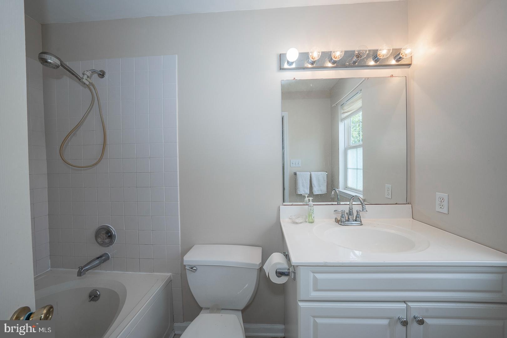240 Springvalley Way Aston, PA 19014 - Photo 16 of 29 a bathroom with a sink toilet and shower