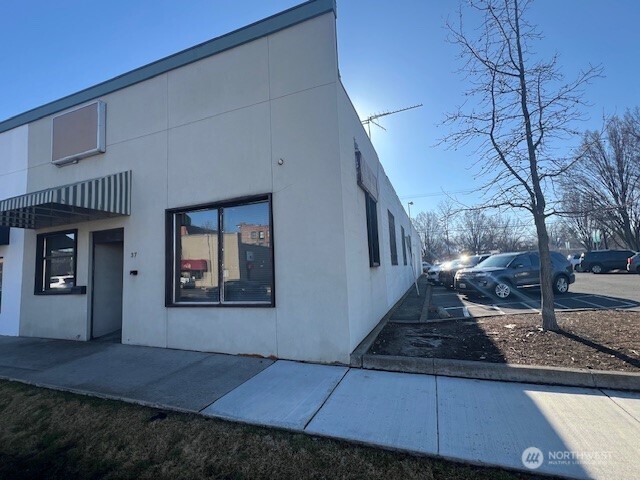 37 West Poplar Street Walla Walla, WA 99362 - Photo 2 of 3
