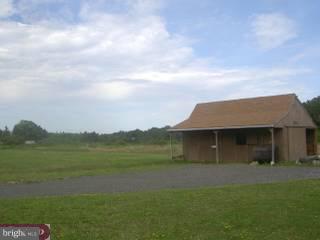 790 Beck Road Quakertown, PA 18951 - Photo 3 of 5 Gallery Image 3