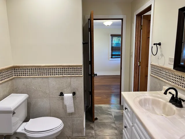 $2,700 | 8431 West 135th Street, Orland Park, IL 60462