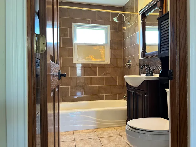 $2,700 | 8431 West 135th Street, Orland Park, IL 60462