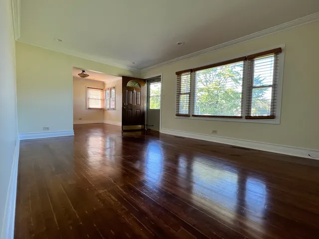 $2,700 | 8431 West 135th Street, Orland Park, IL 60462