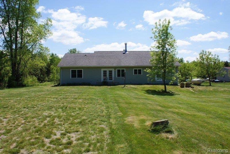 370 Columbiaville Road Columbiaville, MI 48421 - Photo 15 of 16 DSC01077.JPG