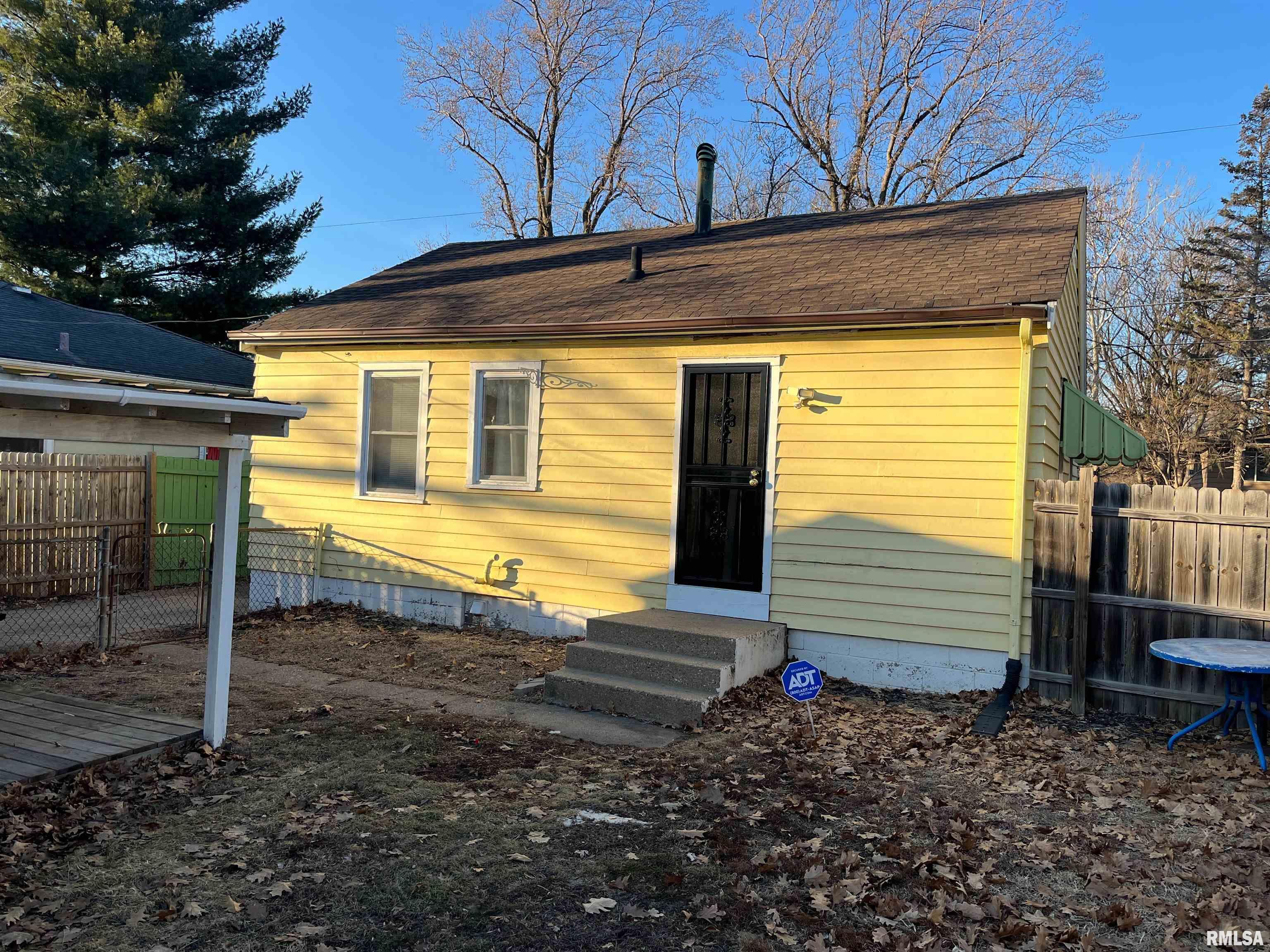 2304 West Proctor Street Peoria, IL 61605 - Photo 5 of 20