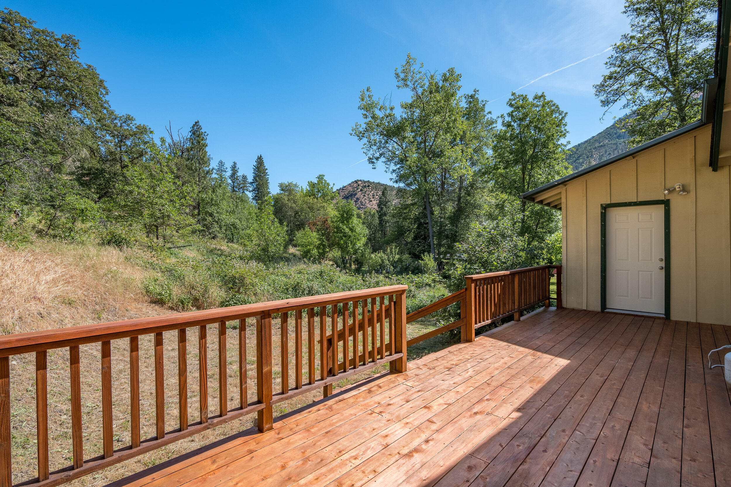 8565 Upper Applegate Road Jacksonville, OR 97530 - Photo 48 of 74 8565UpperApplegateRd-048