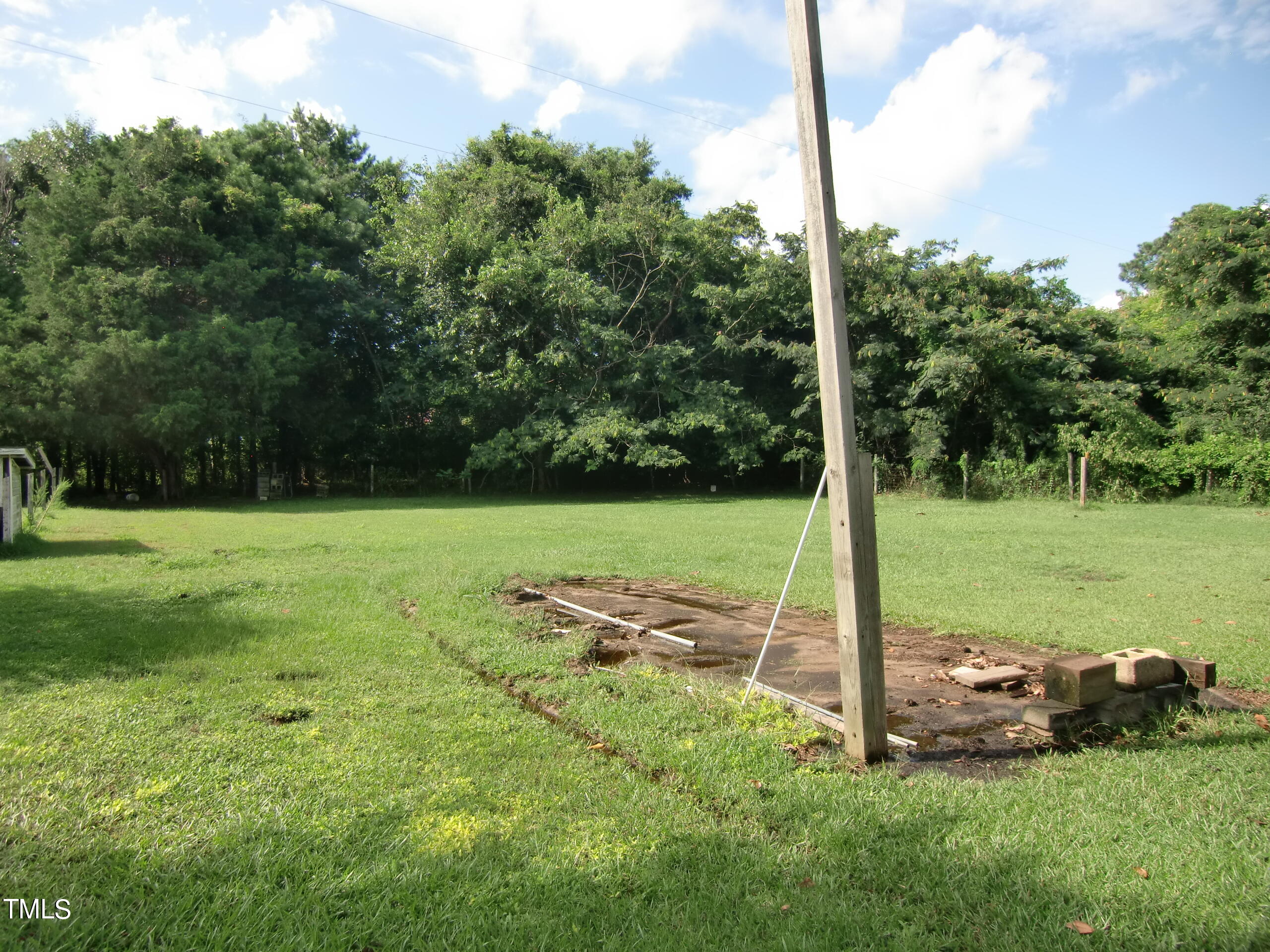 1197 Red Hill Church Road Dunn, NC 28334 - Photo 23 of 64 exterior pics (30)