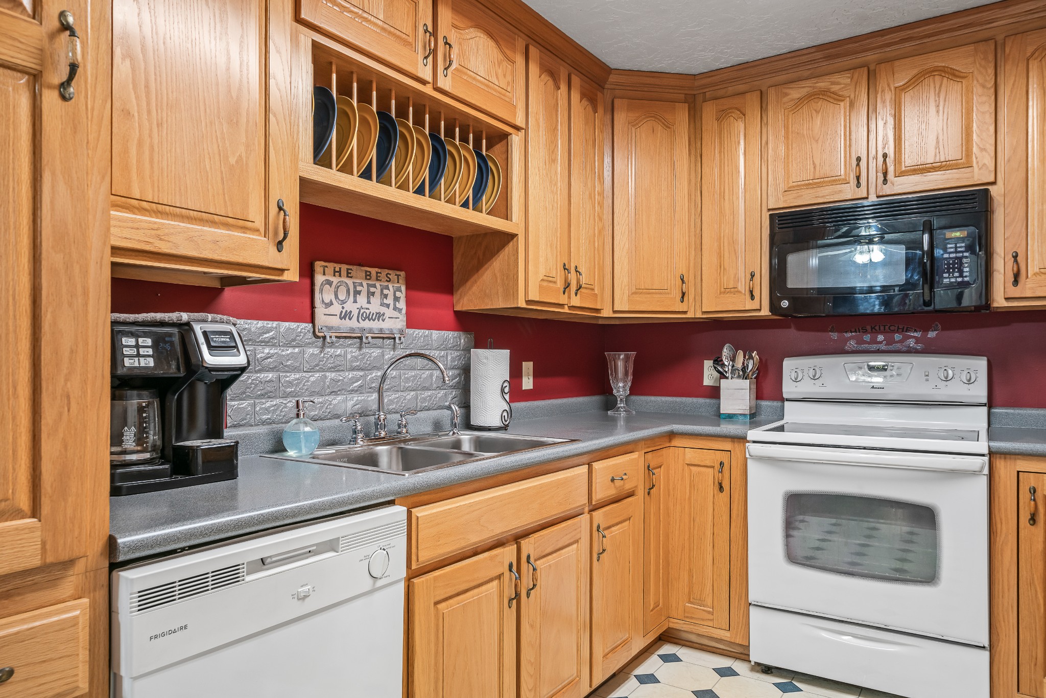 9780 Old Kentucky Road Sparta, TN 38583 - Photo 10 of 43 Gallery Image 10