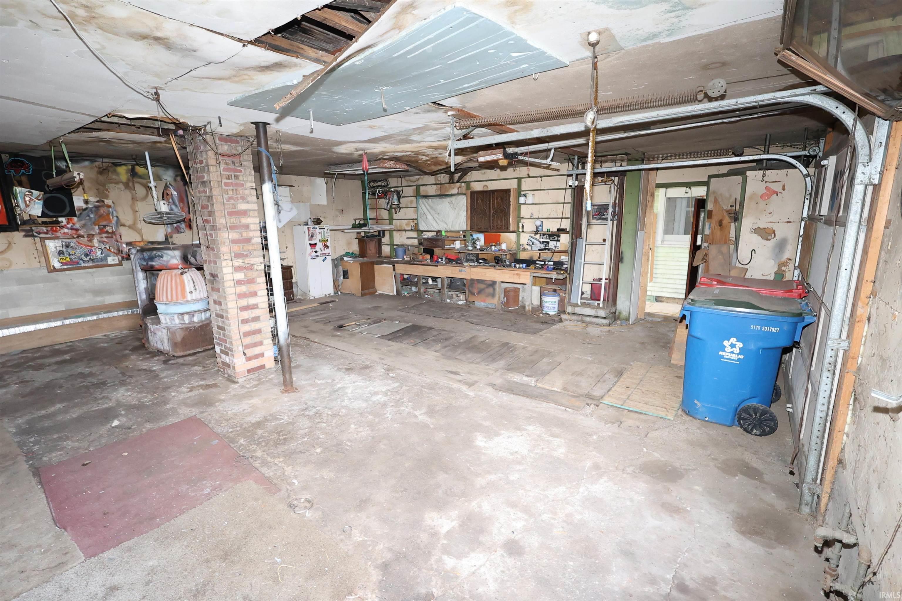 226 West 1st Road La Paz, IN 46536 - Photo 15 of 18