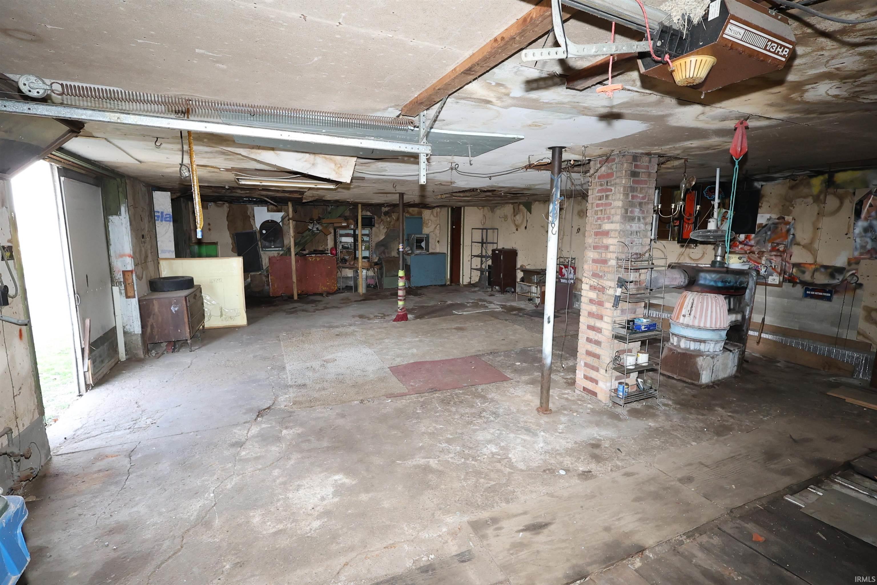 226 West 1st Road La Paz, IN 46536 - Photo 16 of 18