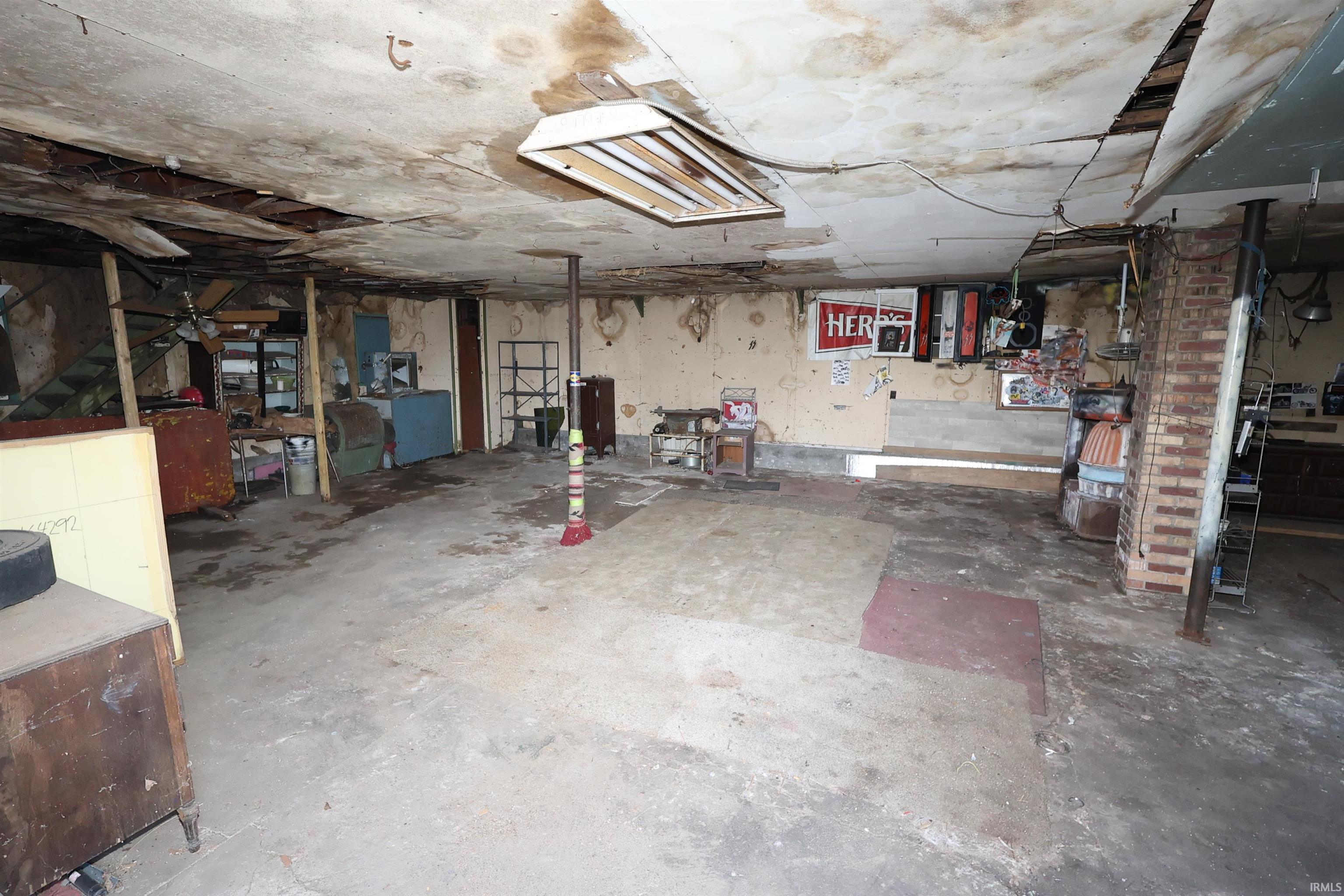 226 West 1st Road La Paz, IN 46536 - Photo 17 of 18