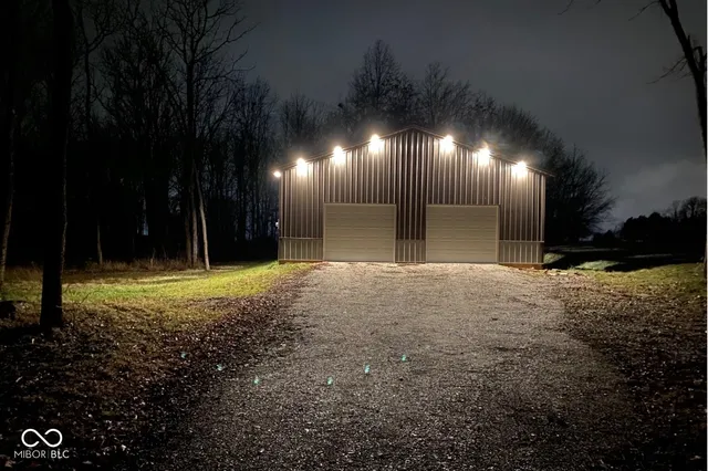 $399,900 | 3998 North County Road 975 East, Seymour, IN 47274