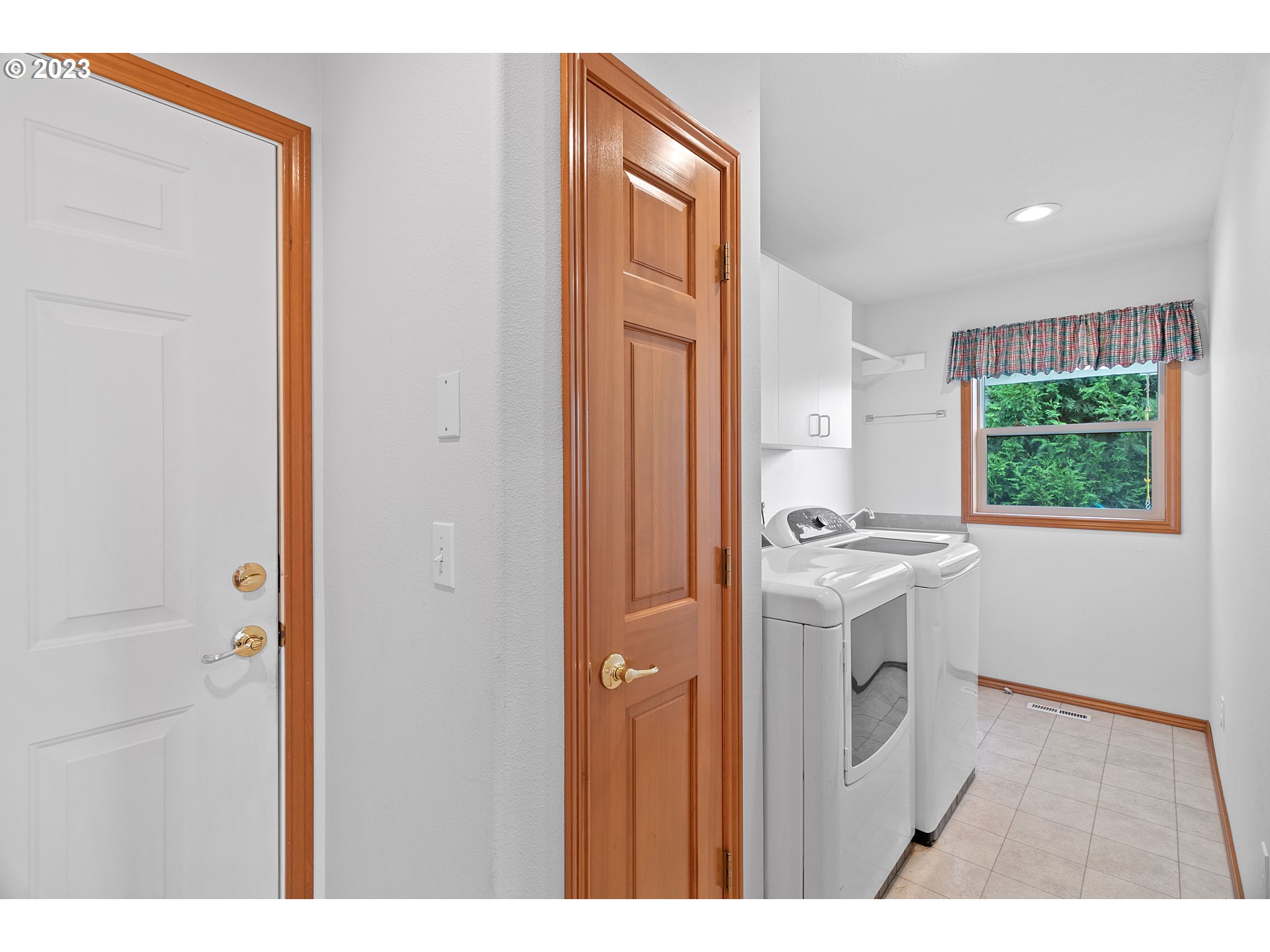 10200 South New Era Road Canby, OR 97013 - Photo 23 of 47 Mud Room