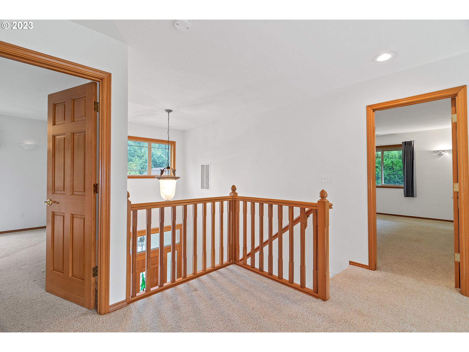 10200 South New Era Road Canby, OR 97013 - Photo 24 of 47 Hallway